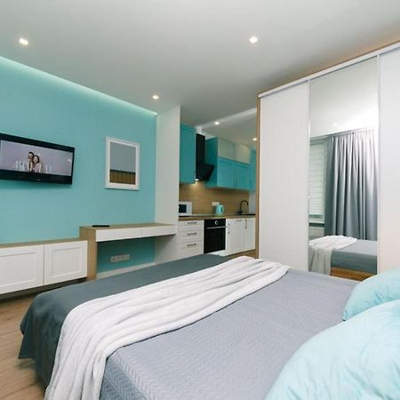 Happy Apartment, Warmth, Comfort, Turquoise Kiew Exterior foto